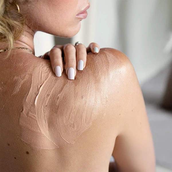 Mio Golden Hour Body Moisturiser 200ml 5 Mio Golden Hour Body Moisturiser 200ml - Image 5