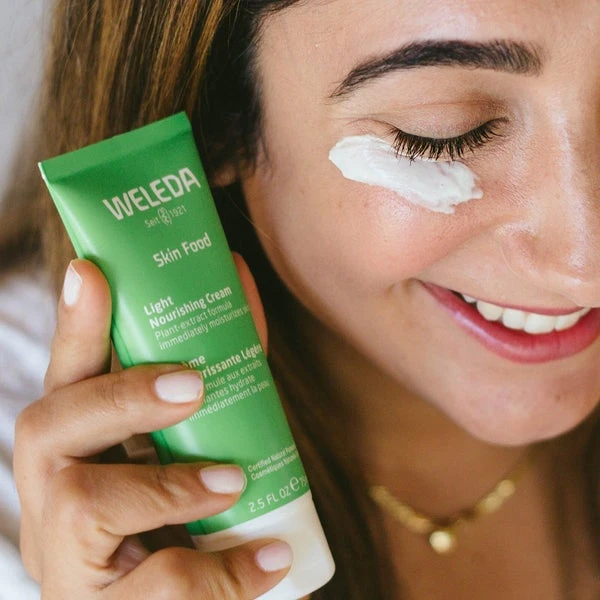 Weleda Skin Food Light 2 Weleda Skin Food Light - Image 2