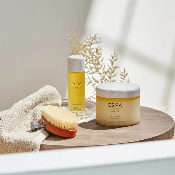 ESPA Detoxifying Salt Scrub 700g 4 ESPA Detoxifying Salt Scrub 700g - Image 4