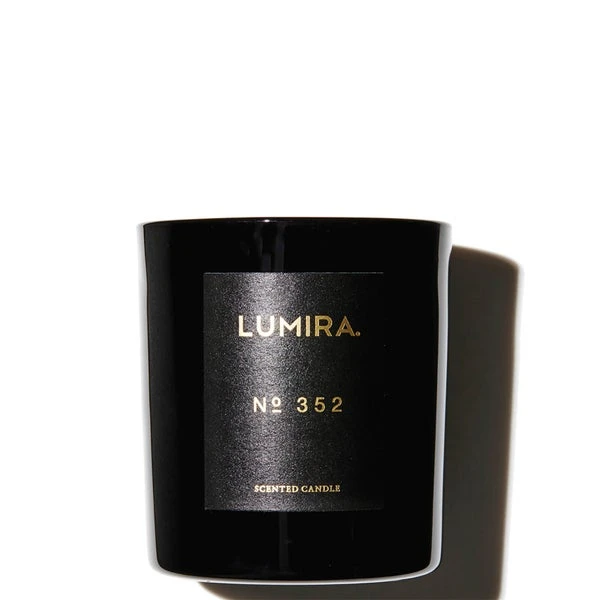 LUMIRA No.352 Leather And Cedar Black Candle 300g 1 LUMIRA No.352 Leather And Cedar Black Candle 300g