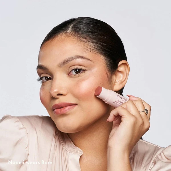 Wander Beauty On-the-Glow Blush And Illuminator 20ml 4 Wander Beauty On-the-Glow Blush And Illuminator 20ml - Image 4