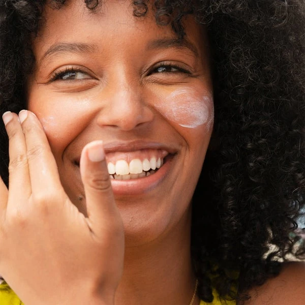 Hero Cosmetics Force Shield Superlight Sunscreen SPF30 50ml 4 Hero Cosmetics Force Shield Superlight Sunscreen SPF30 50ml - Image 4