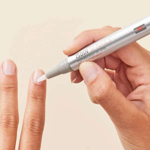 ISDIN Si-Nails Fast Absorbing And Hydrating Nail Serum Strengthener 0.08 Oz 5 ISDIN Si-Nails Fast Absorbing And Hydrating Nail Serum Strengthener 0.08 Oz - Image 5